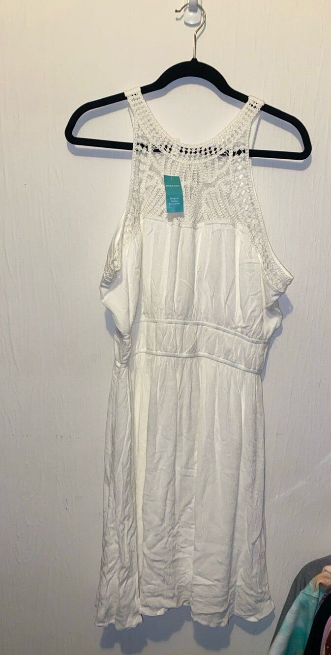 Maurice's NWT White Crochet Halter Neck Crinkle Gauze Mini Dress Size Large